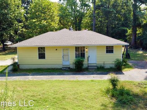 Find your new home at 142 Randall Dr located at 142 Randall Dr, <b>Jacksonville</b>, <b>AR</b> 72076. . Craigslist houses for rent in jacksonville ar